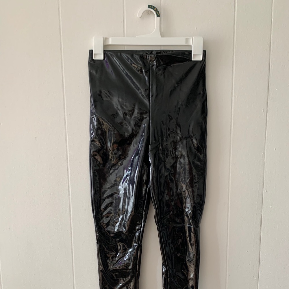 🖤 black pleather high waist pants 🖤